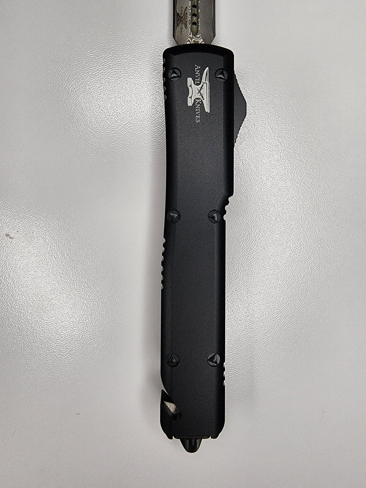 Sleek Standard Dagger