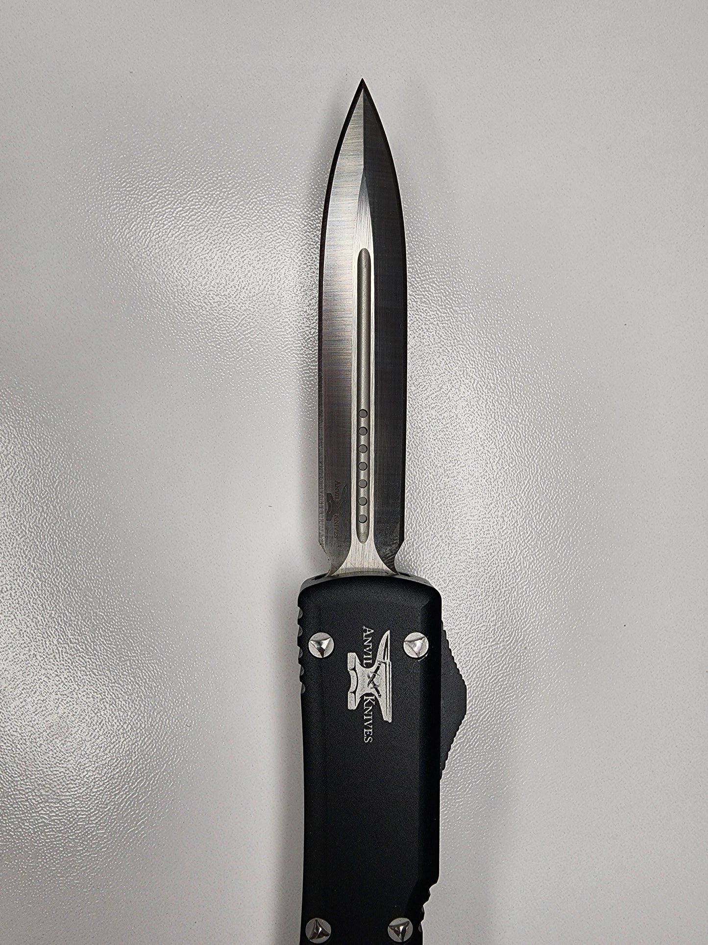 Sleek Standard Dagger
