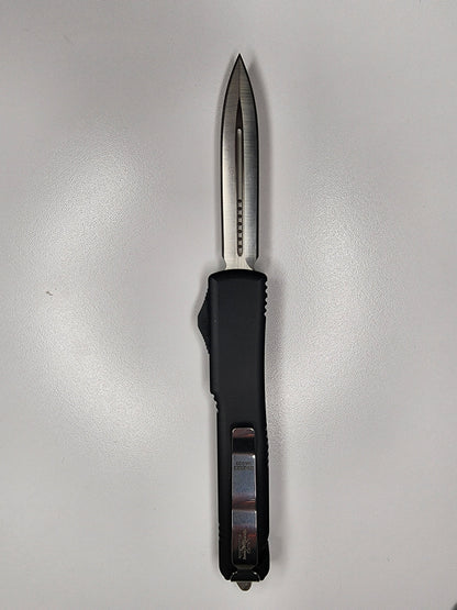 Sleek Standard Dagger